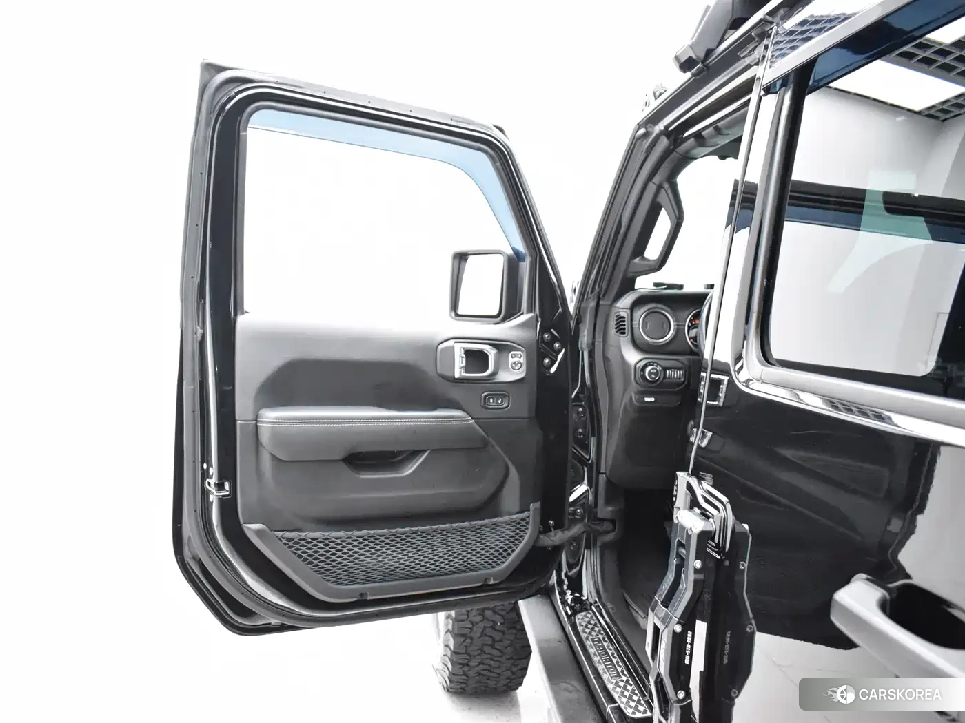 Jeep Gladiator id 4547952 из Китая 8