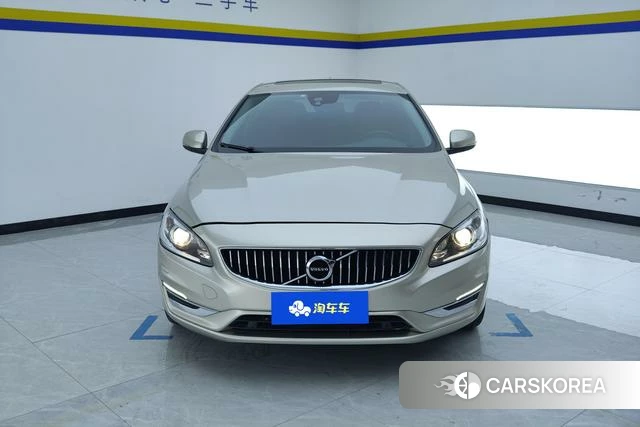 Volvo S60 id 3919318 из Китая 8