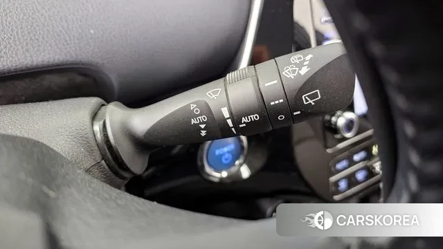 Toyota Prius 4th Generation id 3598110 из Кореи 8