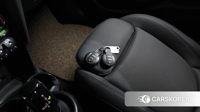 Mini Cooper id 4292243 из Кореи 8