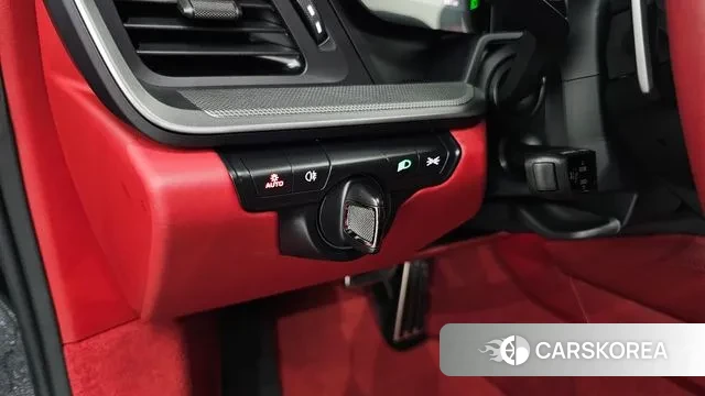 Porsche 911(992) id 3399913 из Кореи 8