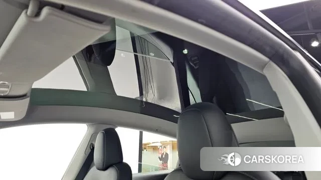 Tesla Model Y id 3327689 из Кореи 8