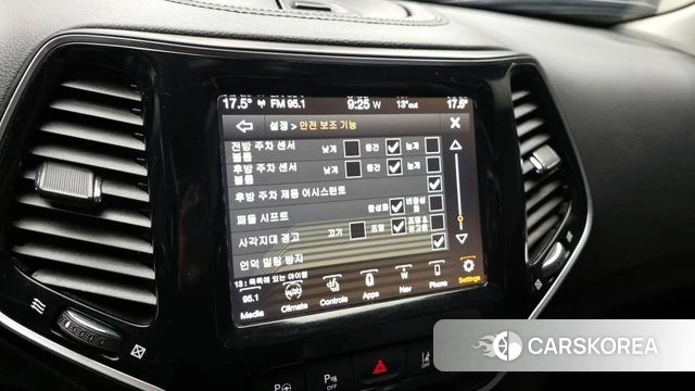 Jeep Cherokee (KL) id 3916150 из Кореи 8