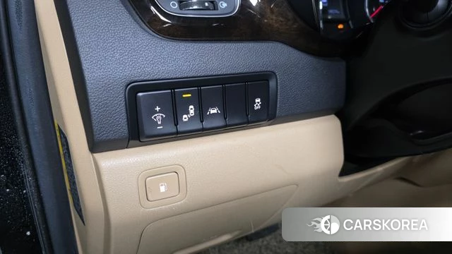 Kia The New Carnival id 4543256 из Кореи 8