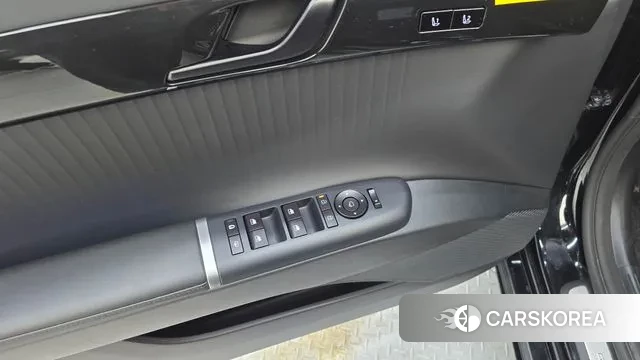 Hyundai Grandeur (GN7) id 3333482 из Кореи 8