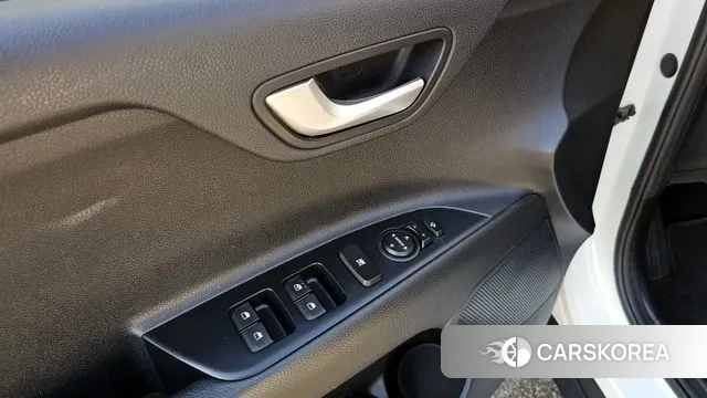 Kia Stonic id 3302073 из Кореи 8