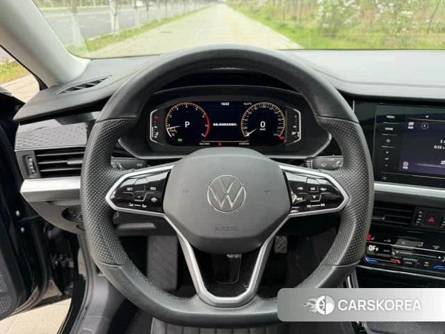 Volkswagen Passat id 4335998 из Китая 8
