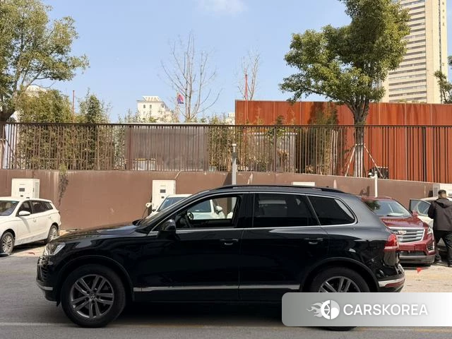 Volkswagen Touareg id 4242459 из Китая 8