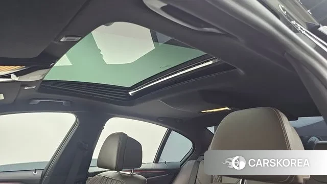 BMW 5 Series (G30) id 3459153 из Кореи 8