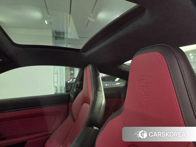 Porsche 911(992) id 4719581 из Кореи 8