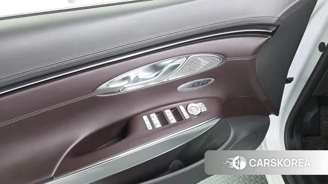 Genesis GV70 id 3033114 из Кореи 8