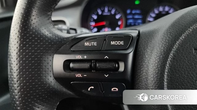 Kia Stonic id 4397508 из Кореи 8