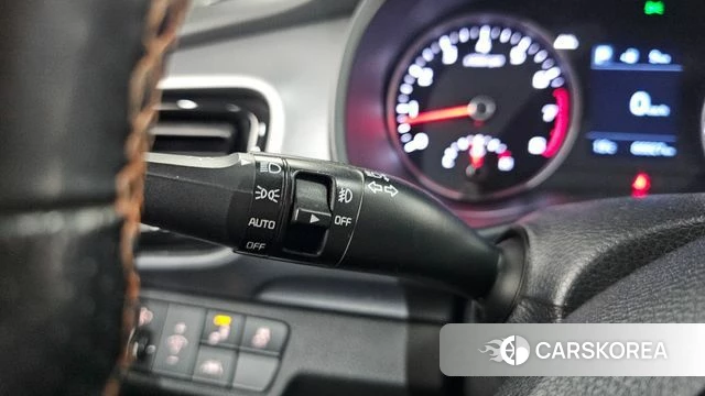 Kia Stonic id 3845525 из Кореи 8