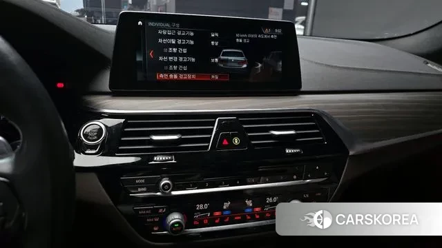 BMW 5 Series (G30) id 3429596 из Кореи 8