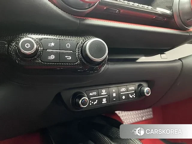 Ferrari 812 GTS id 3640794 из Кореи 8