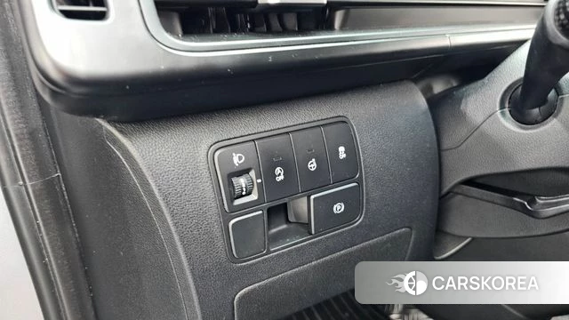 Hyundai Staria id 4936568 из Кореи 8