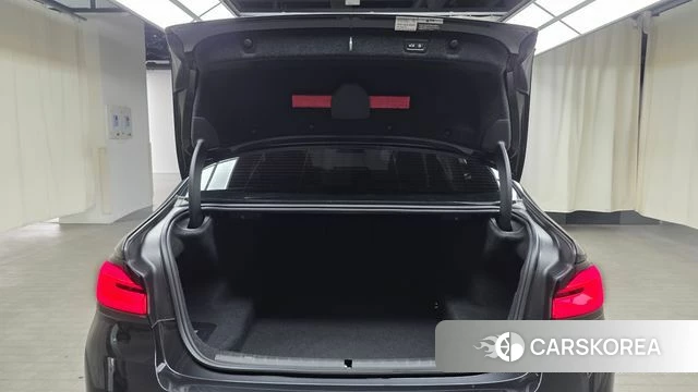 BMW 5 Series (G30) id 4355006 из Кореи 8