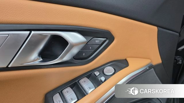 BMW 3 Series (G20) id 4578807 из Кореи 8