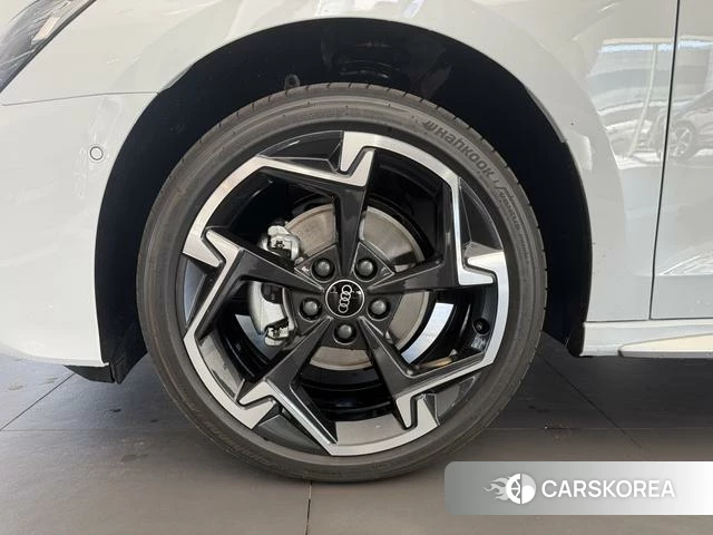 Audi A3 id 3920732 из Китая 8