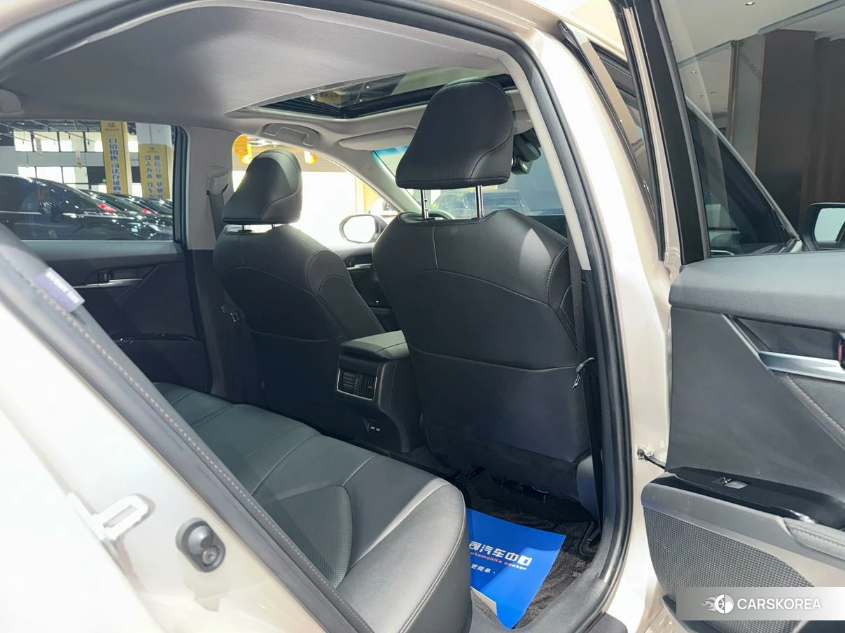 Toyota Camry id 4474008 из Китая 8