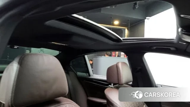 BMW 5 Series (G30) id 3411022 из Кореи 8