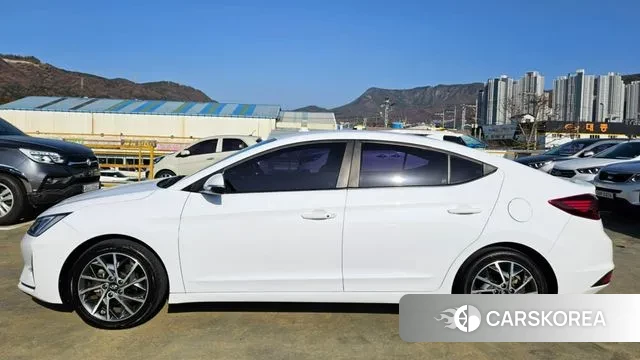 Hyundai The New Avante AD id 3583254 из Кореи 8