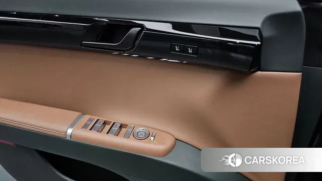 Hyundai Grandeur Hybrid (GN7) id 3002598 из Кореи 8