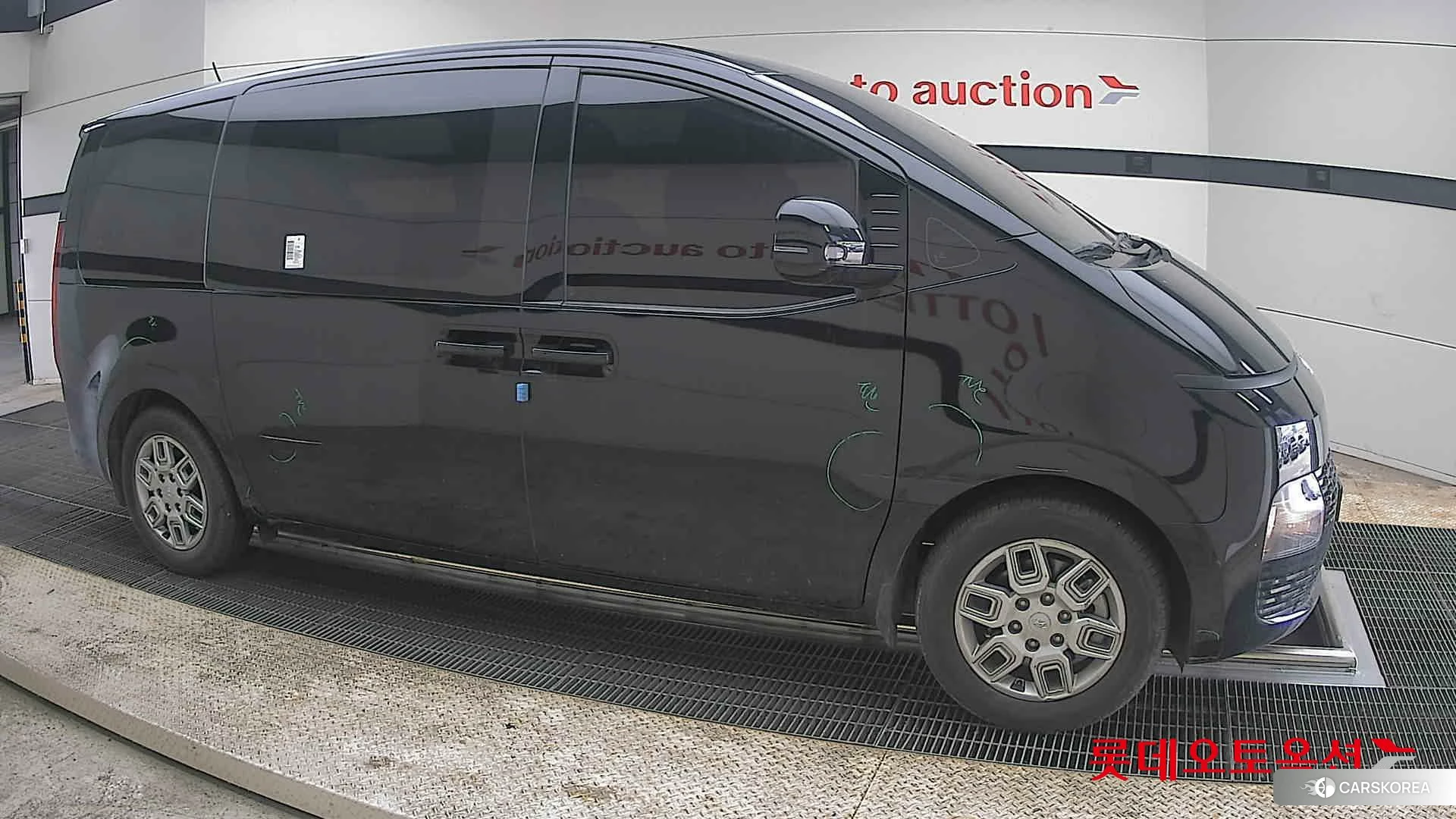 Hyundai Staria id 3888341 из Кореи 8