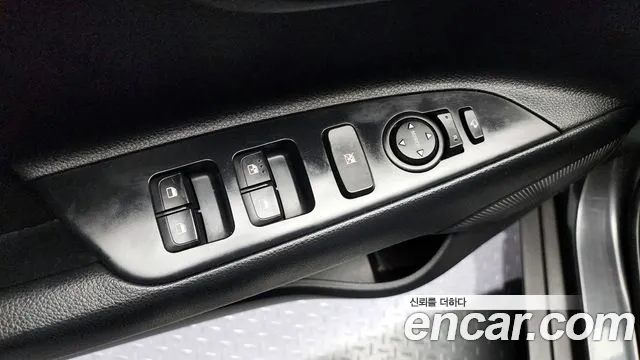 Kia Stonic id 2558390 из Кореи 8