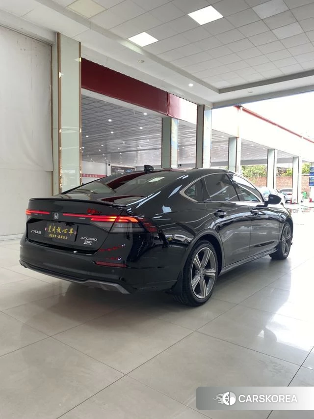 Honda Accord id 3902222 из Китая 8