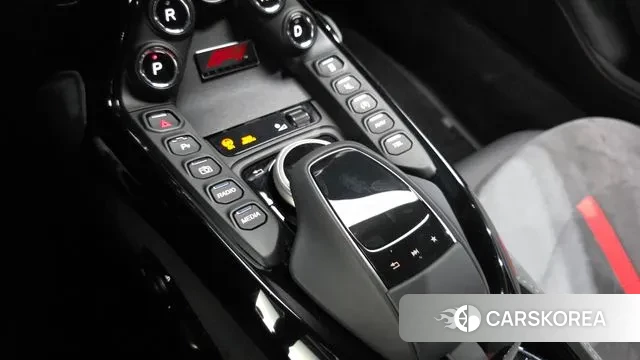 Aston Martin Vantage 2nd Generation id 3273731 из Кореи 8