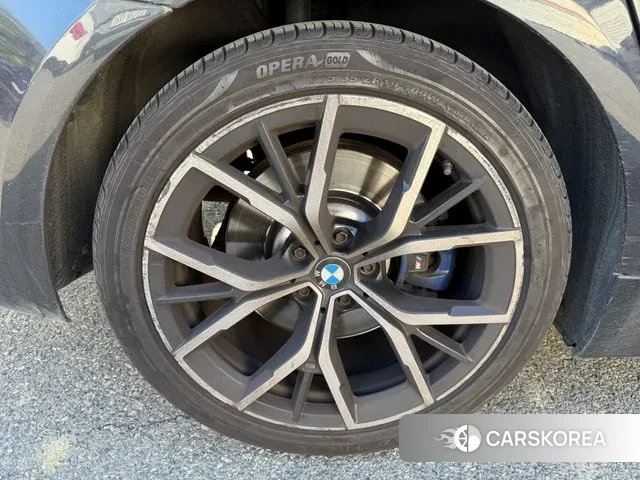 BMW 5 Series (G30) id 3348232 из Кореи 8