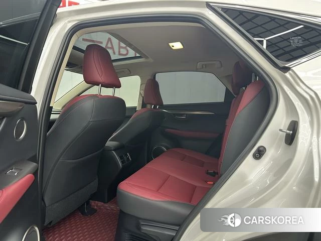 Lexus NX id 4258818 из Китая 8