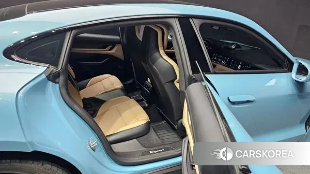 Porsche Taycan id 2959789 из Кореи 8