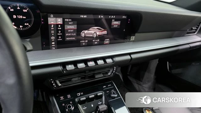 Porsche 911(992) id 4268509 из Кореи 8
