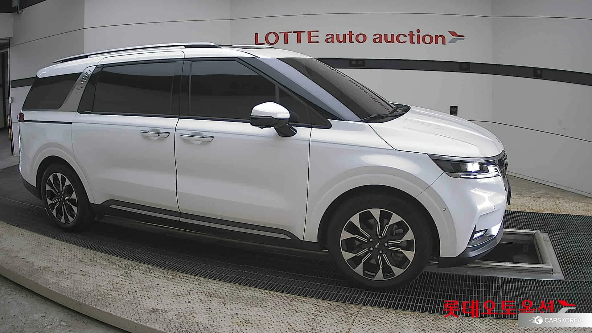 Kia Carnival id 4347371 из Кореи 8