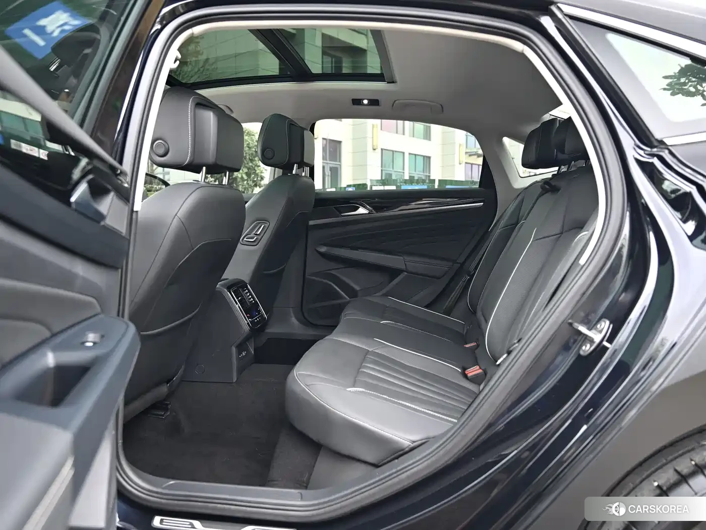 Volkswagen Passat id 4622354 из Китая 8