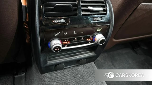 BMW 5 Series (G30) id 3834470 из Кореи 8