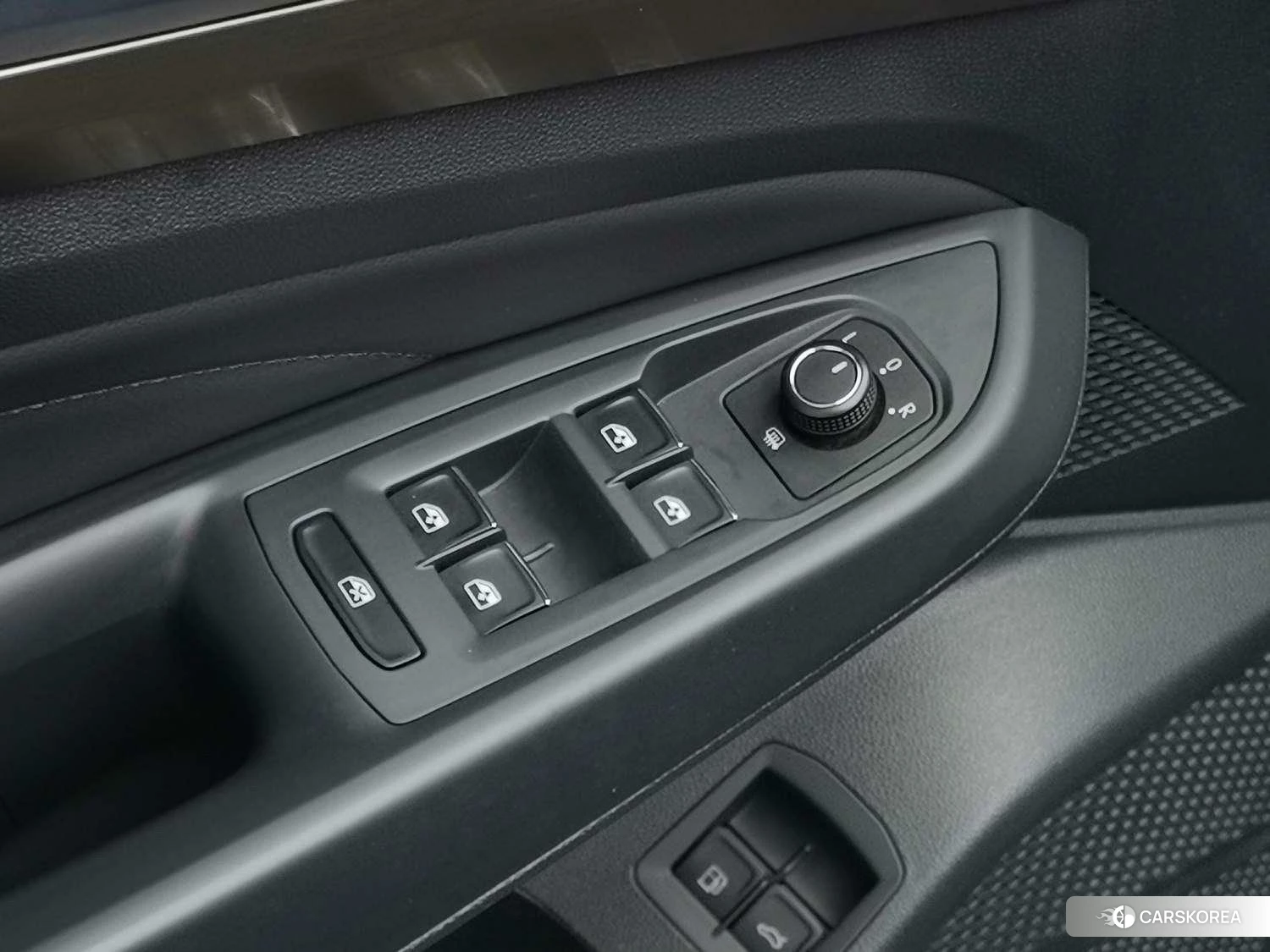Volkswagen Passat PHEV id 4487215 из Китая 8