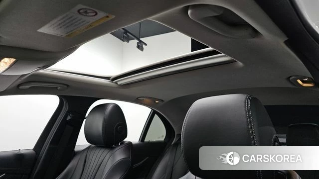 Mercedes-Benz E-Class W213 id 4759995 из Кореи 8