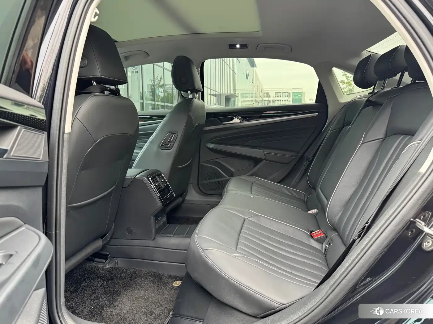 Volkswagen Passat id 4649360 из Китая 8