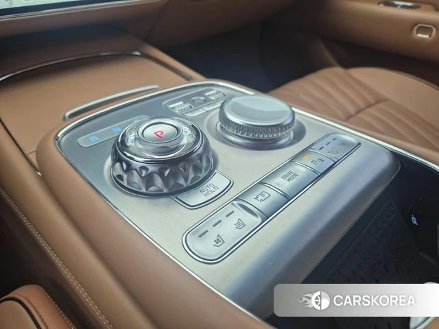 Genesis G90 (RS4) id 3884077 из Кореи 8