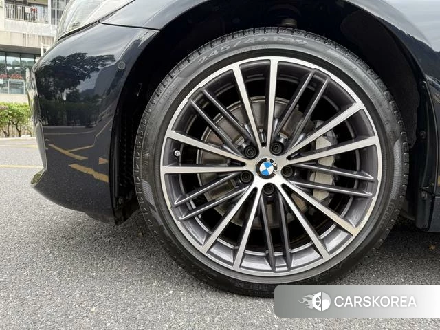 BMW 5 series id 4297579 из Китая 8