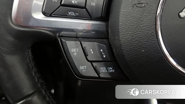 Ford Mustang id 3697555 из Кореи 8