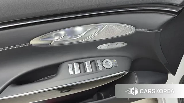 Genesis GV70 id 3272770 из Кореи 8