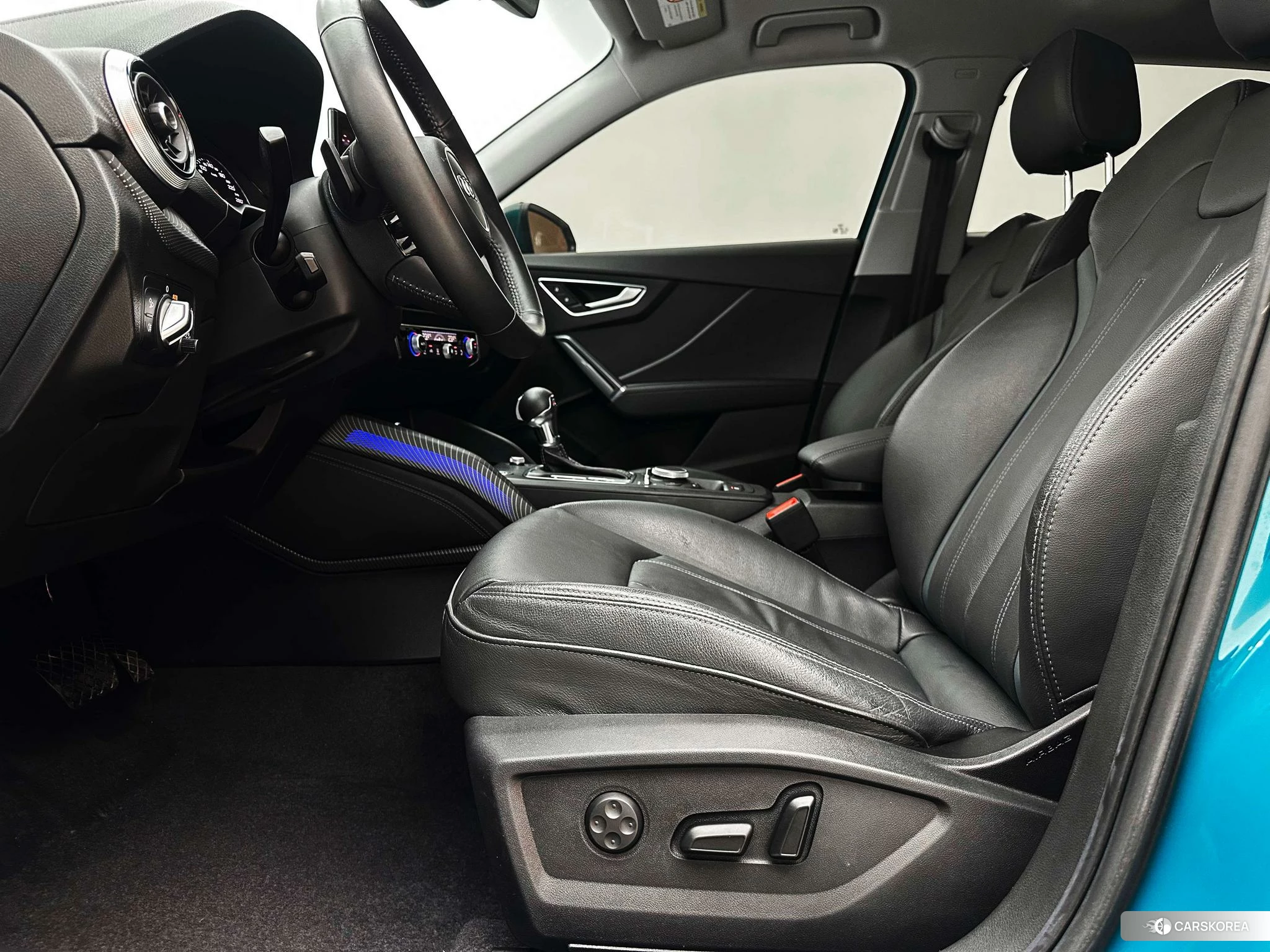 Audi Q2L id 4413275 из Китая 8