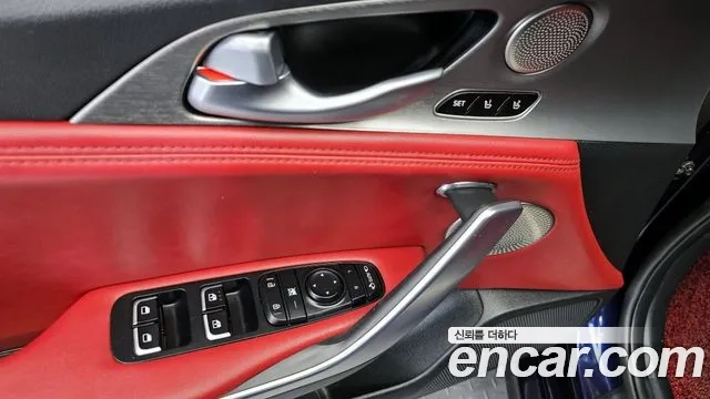 Kia Stinger id 2924739 из Кореи 8