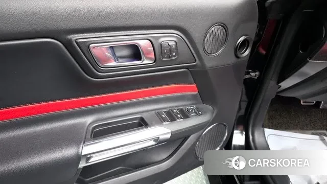 Ford Mustang id 3302602 из Кореи 8