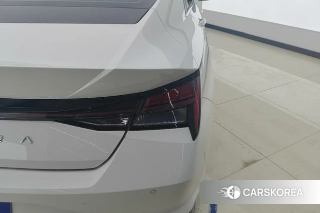 Hyundai Elantra id 4259728 из Китая 8