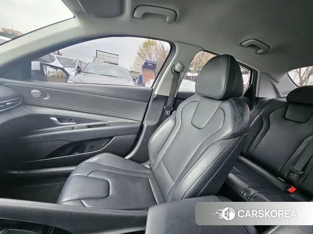 Hyundai Avante (CN7) id 3379059 из Кореи 8